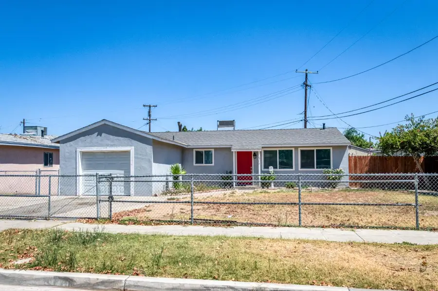 4516 N Anna Street, Fresno, CA 93726 - #2