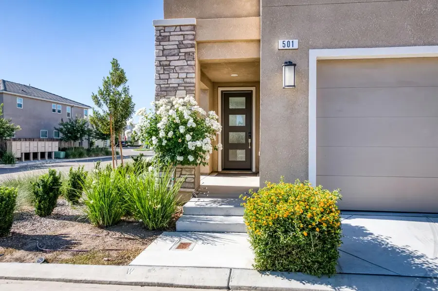 501 Farmhouse Lane, Clovis, CA 93619 - #3