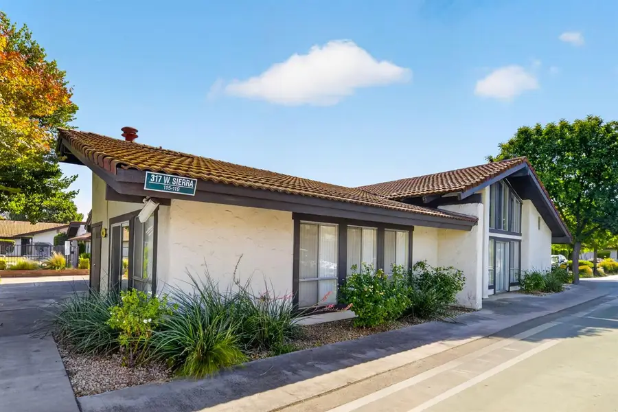 317 W Sierra Avenue #117, Fresno, CA 93704 - #2