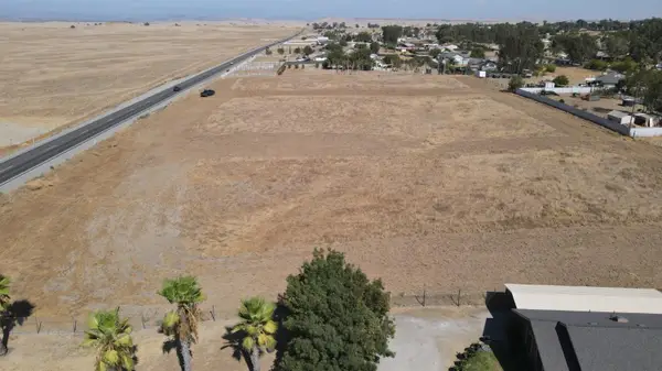 1 Hwy 145, Madera, CA 93636