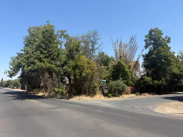5007 E Mckenzie Avenue, Fresno, CA 93727