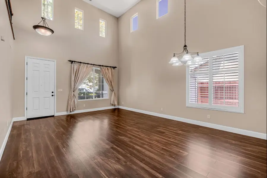 7113 E Garland Avenue, Fresno, CA 93737 - #3