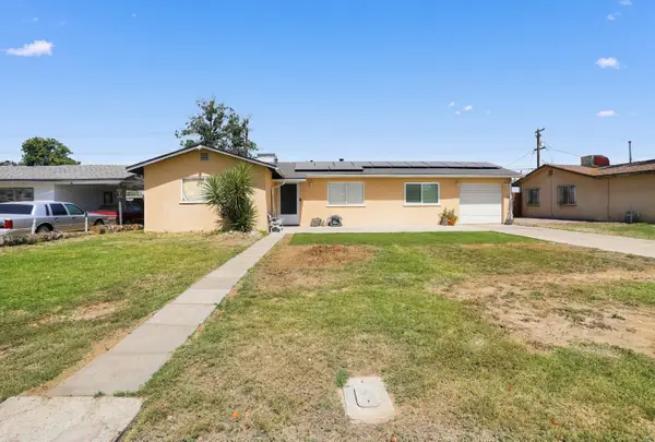 8642 E Ostler Street, Selma, CA 93662