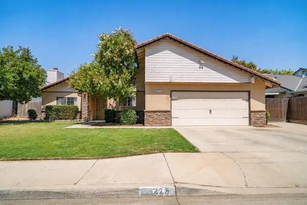 2253 Menlo Avenue, Clovis, CA 93611