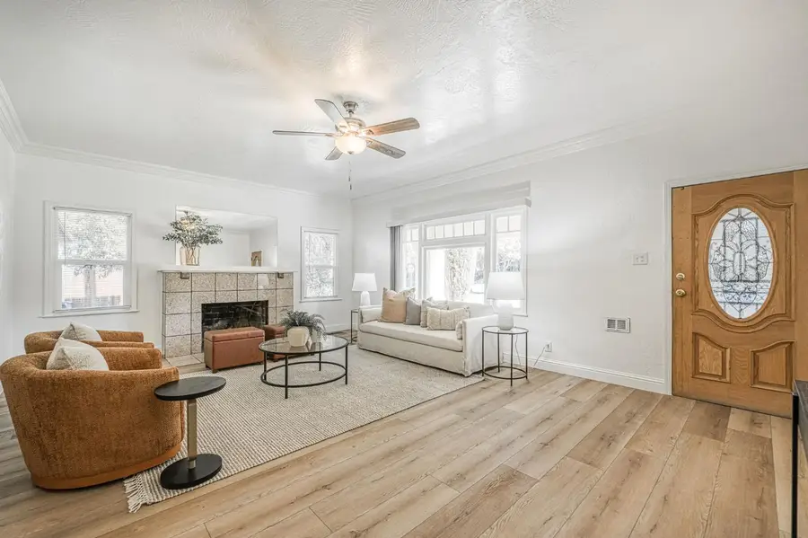 823 E University Avenue, Fresno, CA 93704 - #2