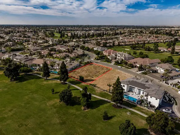 11572 N Devonshire Avenue, Fresno, CA 93730