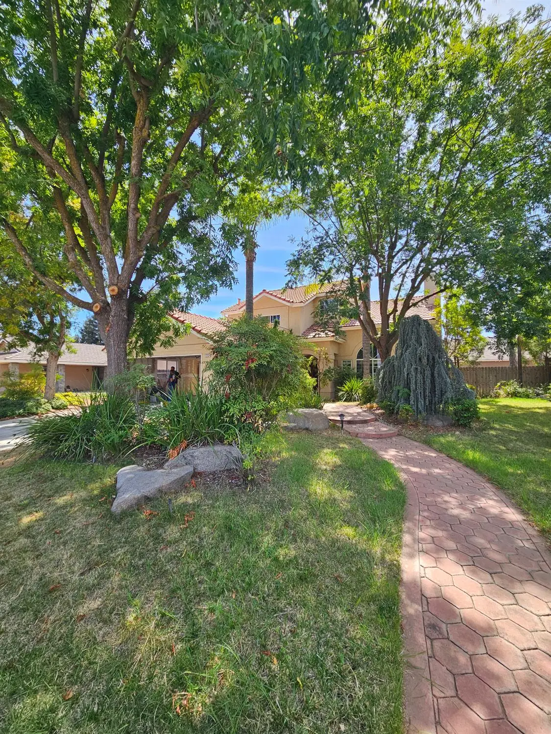 2237 Jon Dr, Fresno, CA 93720 - #1