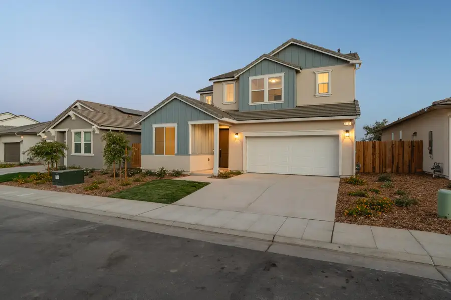 1132 Ponderosa Way W, Madera, CA 93636 - #2