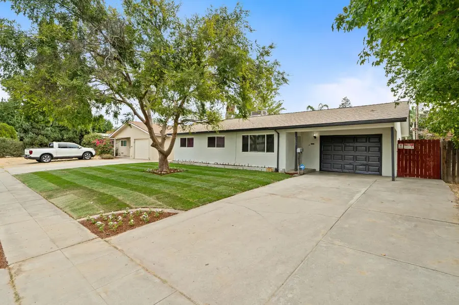 3576 N Marks Avenue, Fresno, CA 93722 - #3