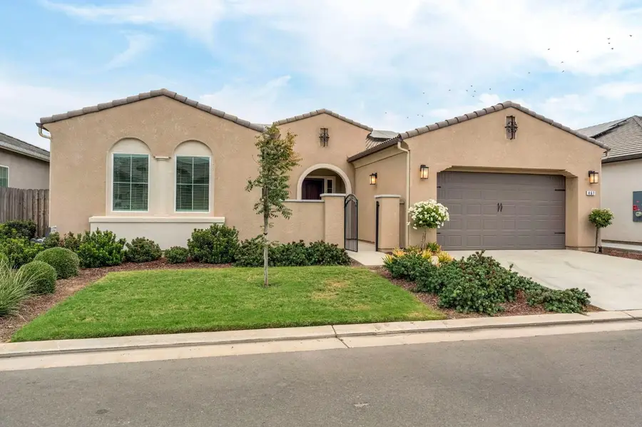 467 Heirloom Lane, Clovis, CA 93619 - #2
