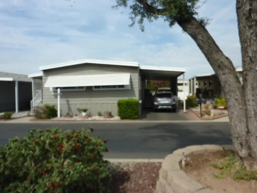 221 W Herndon Avenue #6, Pinedale, CA 93650 - #2