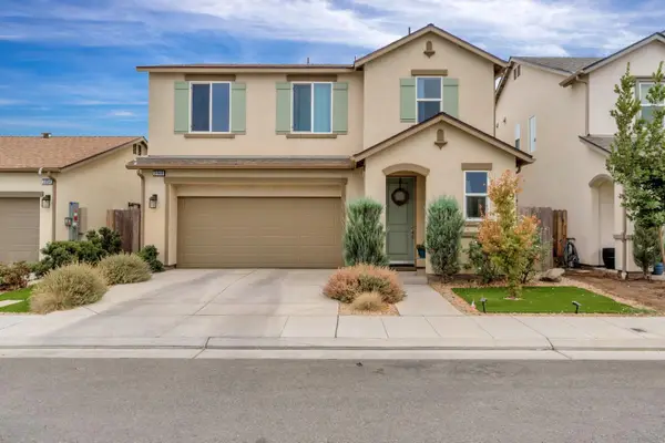 3948 Wrenwood Avenue, Clovis, CA 93619