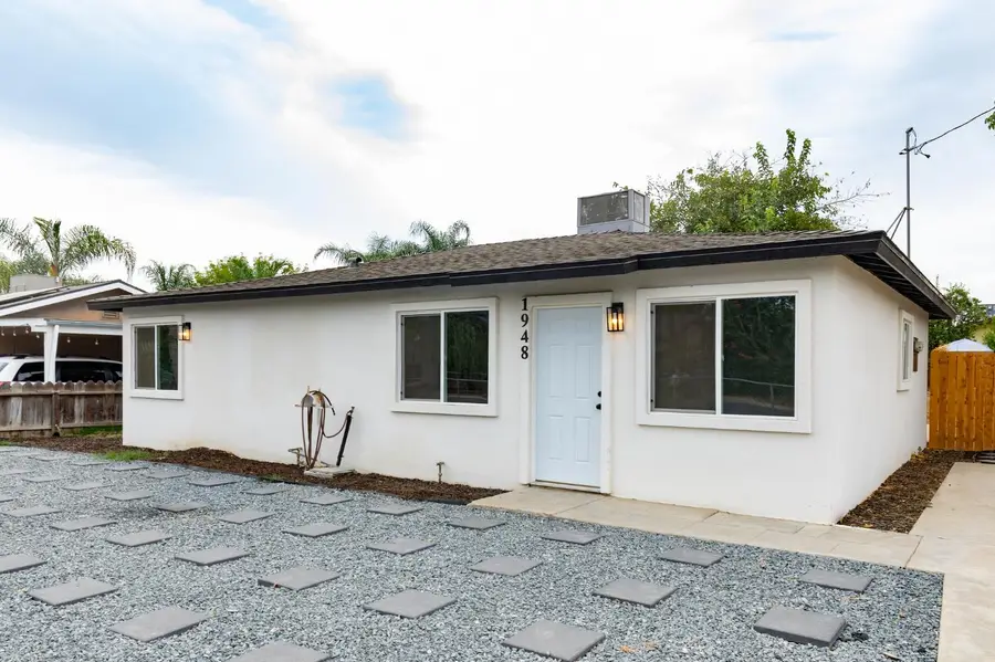 1948 N Encina Street, Visalia, CA 93291 - #2