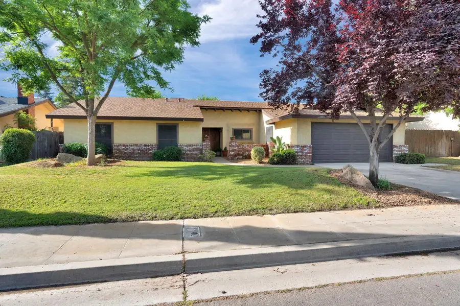 778 W Polson Avenue, Clovis, CA 93612 - #2