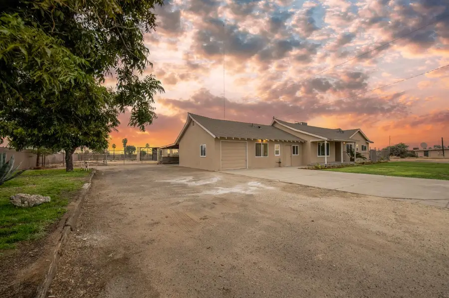 295 N Valentine Avenue, Fresno, CA 93706 - #3