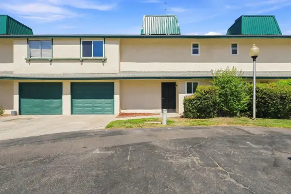 4929 N Winery Circle #114, Fresno, CA 93726