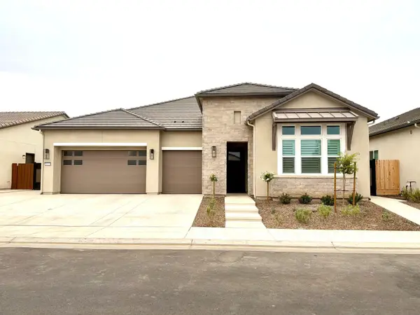 1624 Heirloom Avenue, Clovis, CA 93619