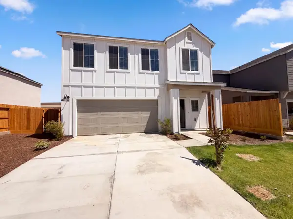 3261 Carambola Avenue, Clovis, CA 93619