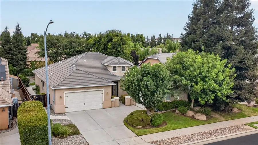 2551 Magill Ave, Clovis, CA 93611 - #3