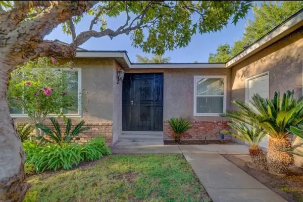 3394 W Dovewood Lane, Fresno, CA 93711