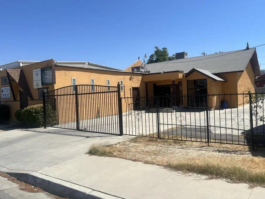 1223 Dolores, Bakersfield, CA 93305 - #2