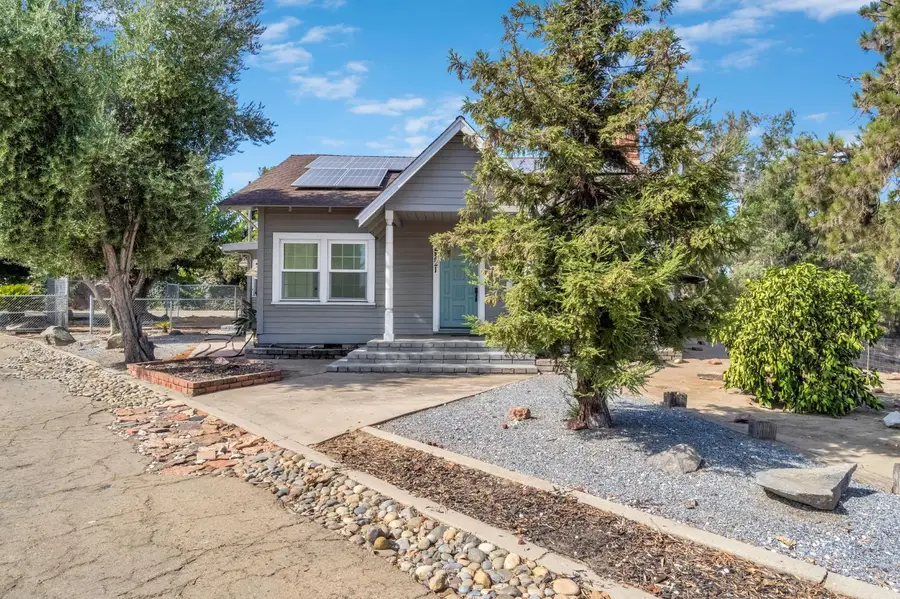 5221 S Reed Avenue, Reedley, CA 93654 - #2