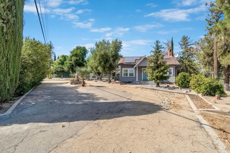 5221 S Reed Avenue, Reedley, CA 93654 - #3