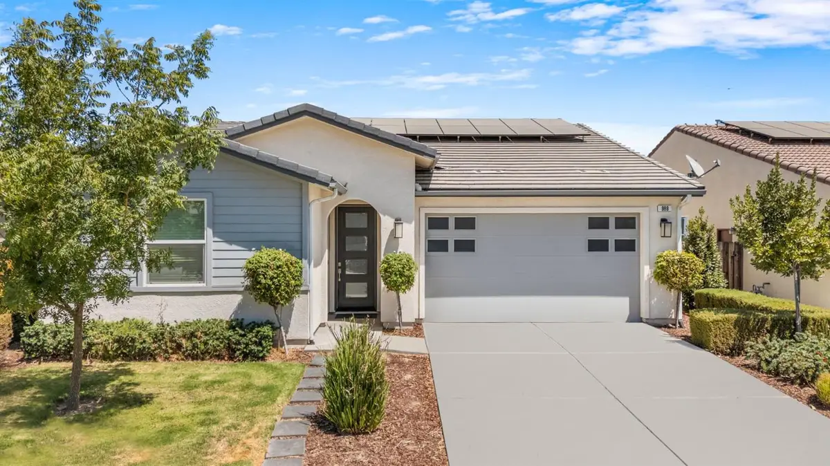 989 Spring Street W, Madera, CA 93636 - #1