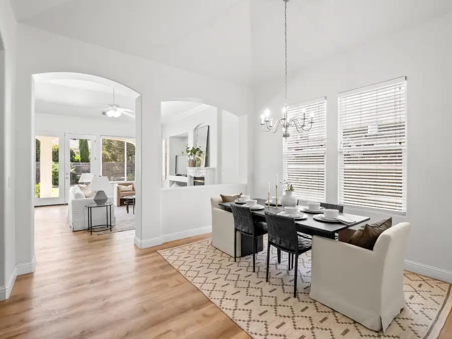 78 W Lester Avenue, Clovis, CA 93619 - #3