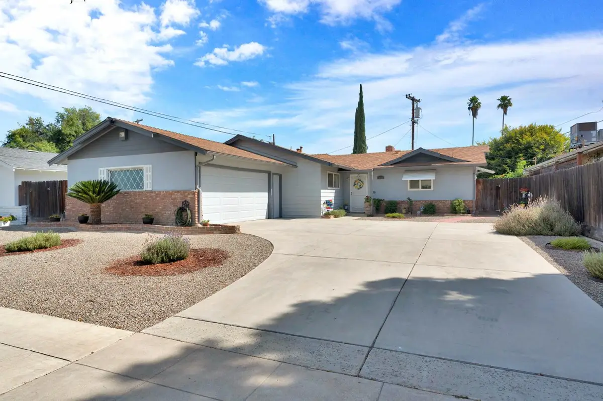 3635 E Bellaire Way, Fresno, CA 93726 - #1