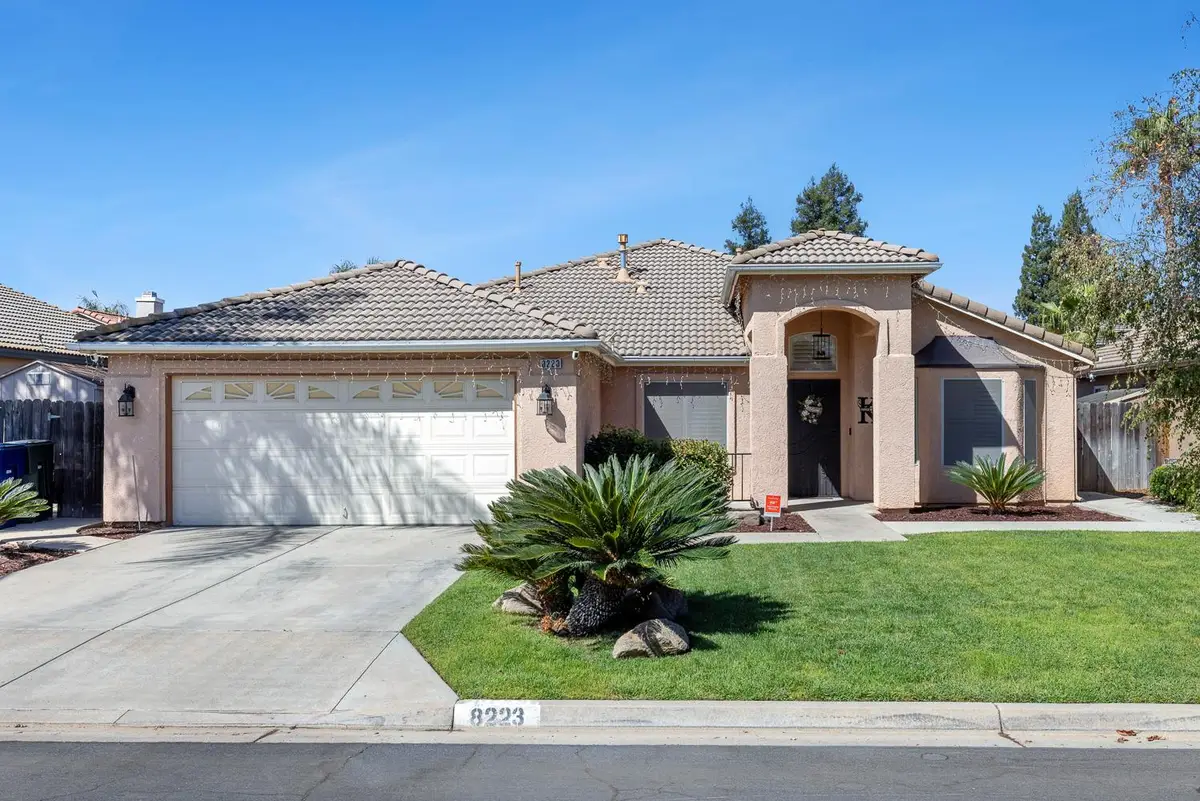 8223 N Sierra Vista Avenue, Fresno, CA 93720 - #1
