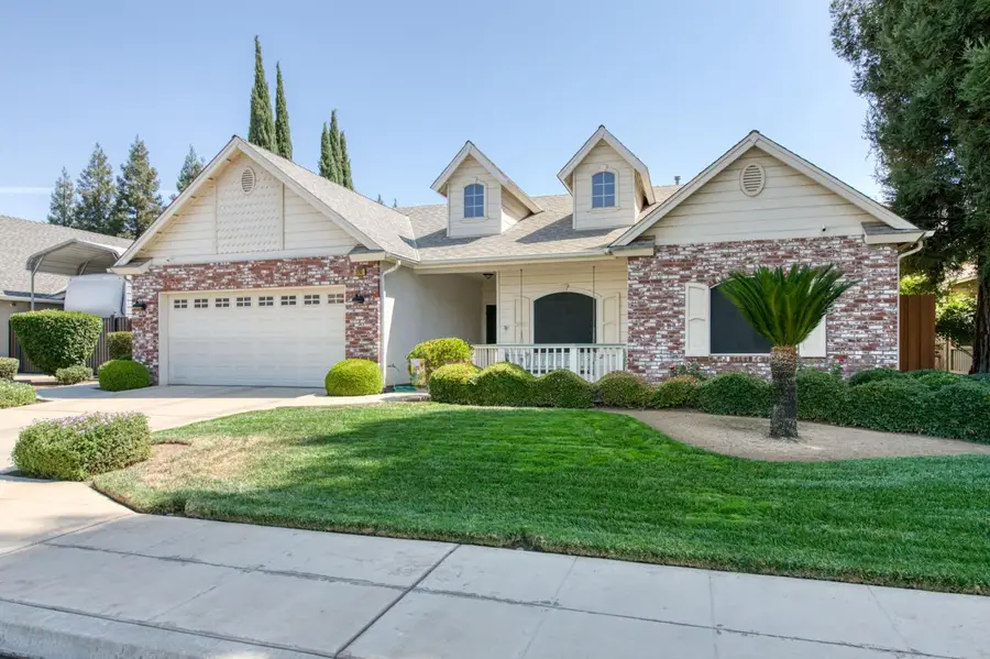 1751 N Orangewood Avenue, Clovis, CA 93619 - #3