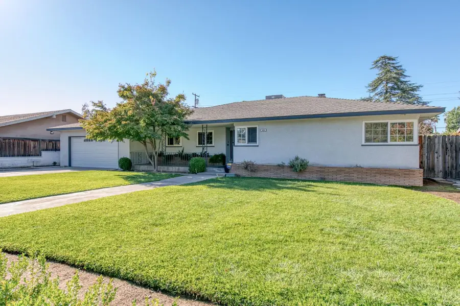 425 W Keats Avenue, Fresno, CA 93704 - #2