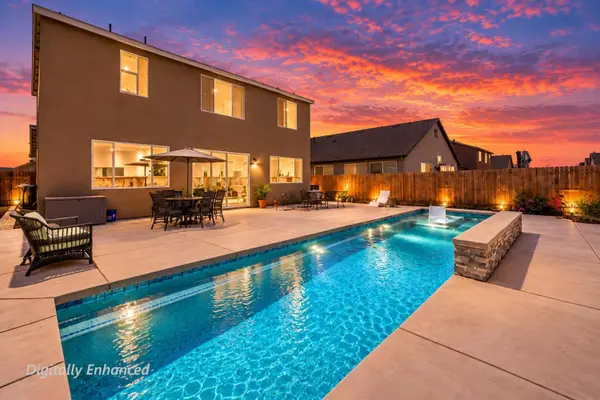 6154 E Ramona Way, Fresno, CA 93727