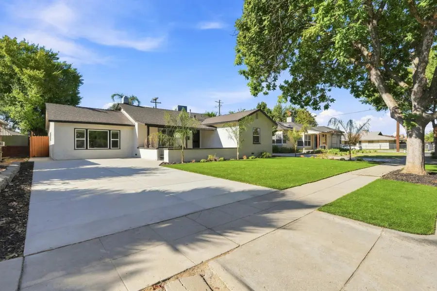 16 E Andrews Avenue, Fresno, CA 93704 - #3