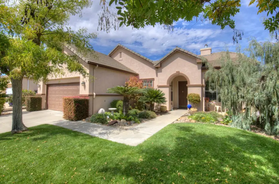 10864 E Clearwater Way, Clovis, CA 93619 - #3