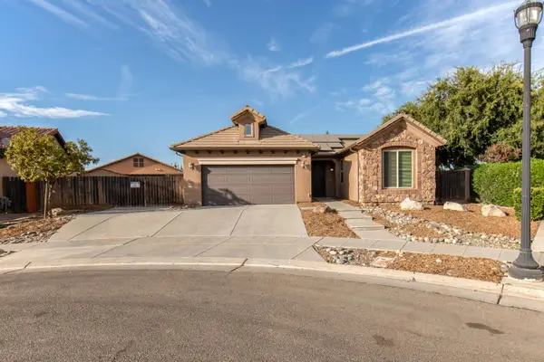 5897 E Laurite Avenue, Fresno, CA 93727