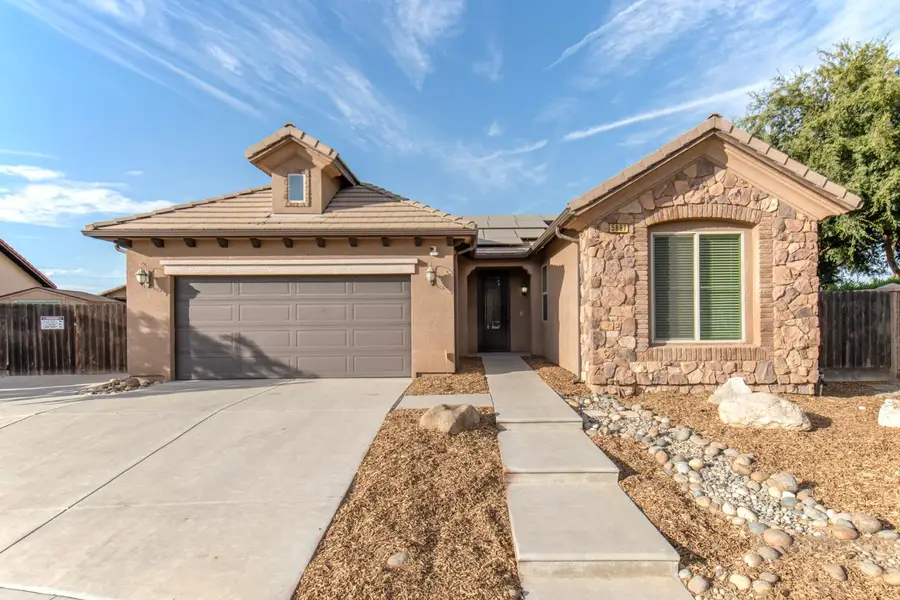5897 E Laurite Avenue, Fresno, CA 93727 - #2