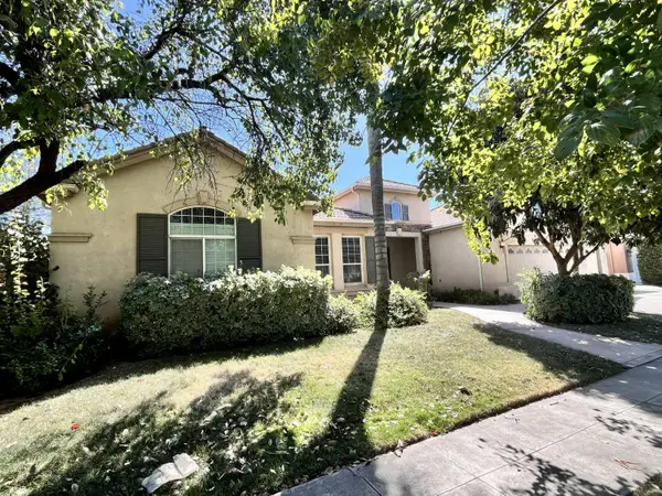 658 W Enterprise Avenue, Clovis, CA 93619