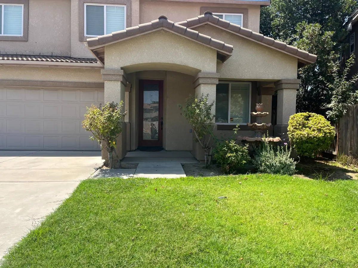 2392 S Playa, Fresno, CA 93727 - #1