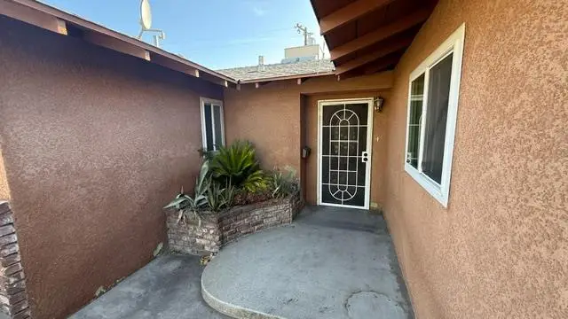 3984 N Millbrook Avenue, Fresno, CA 93726 - #3