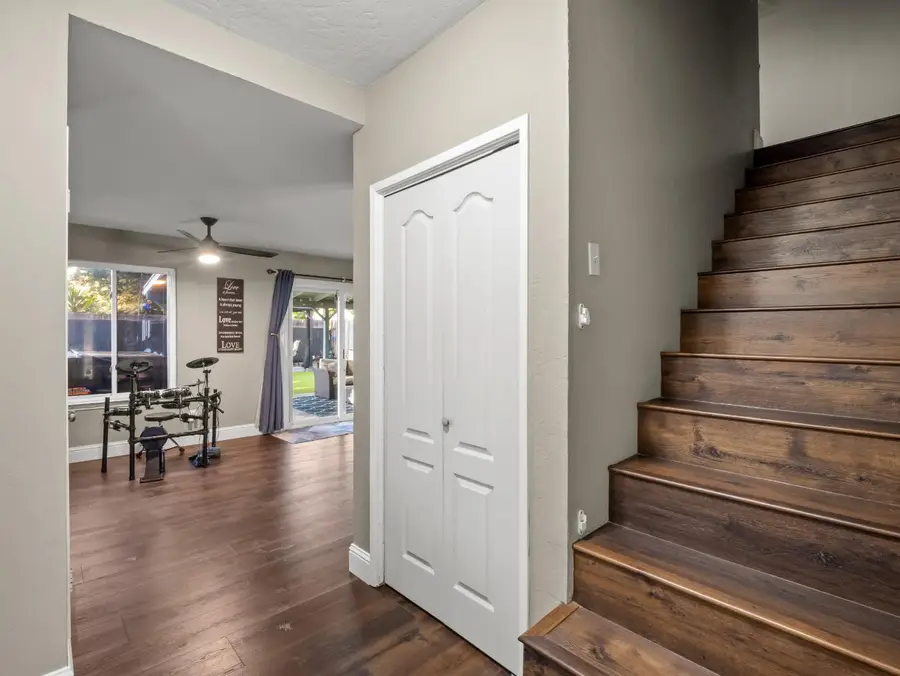146 W Portland Avenue, Fresno, CA 93711 - #2