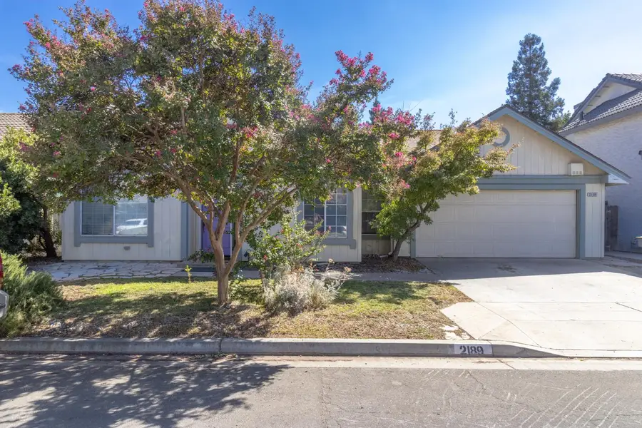 2189 E Pinedale Avenue, Fresno, CA 93720 - #2