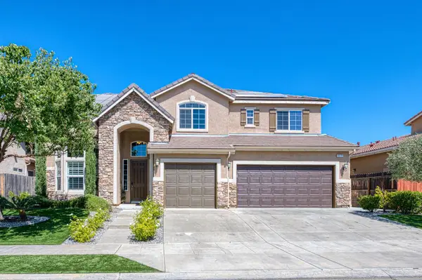 2272 E Prestwick Avenue, Fresno, CA 93730