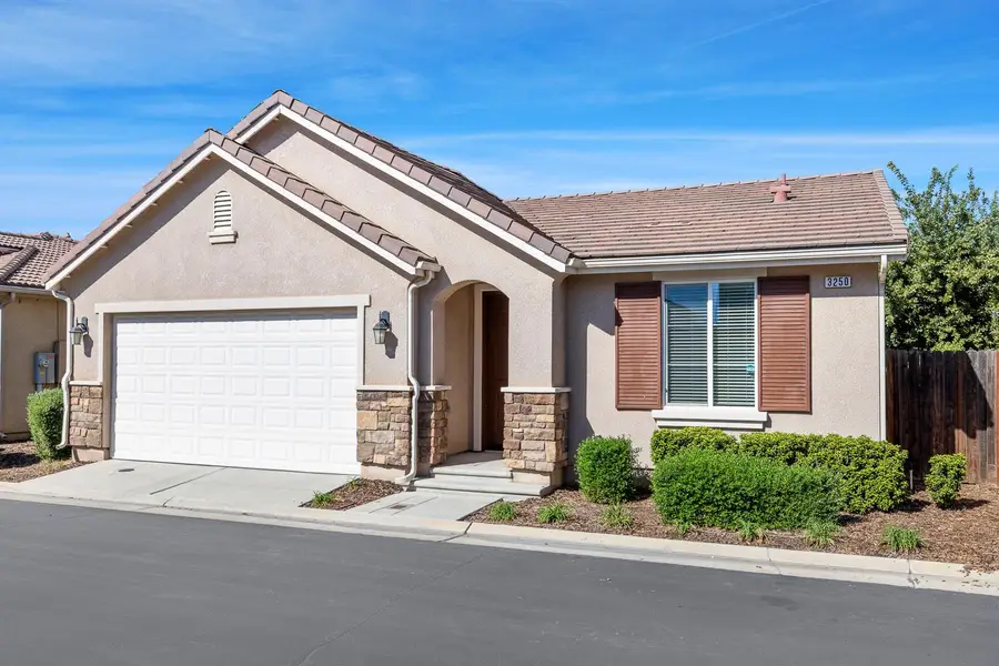 3250 Alps Lane, Clovis, CA 93619 - #2