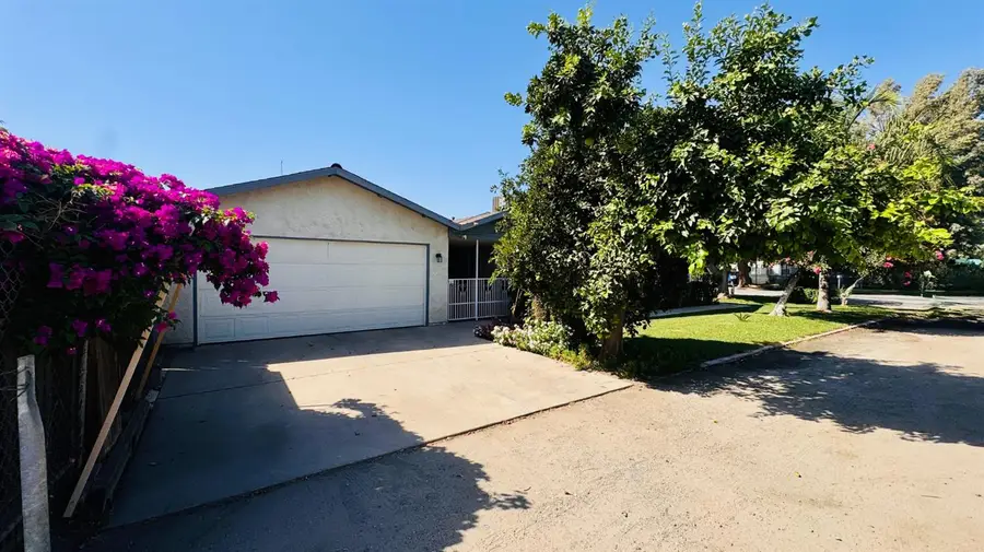 8700 Greenfield Park, Bakersfield, CA 93307 - #3