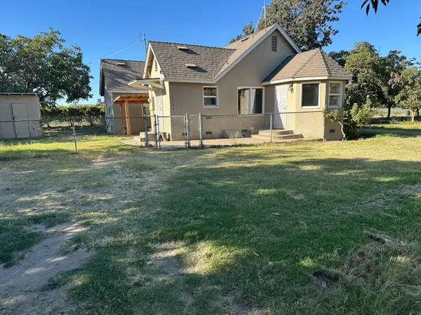 11500 S Chestnut Avenue, Fresno, CA 93725