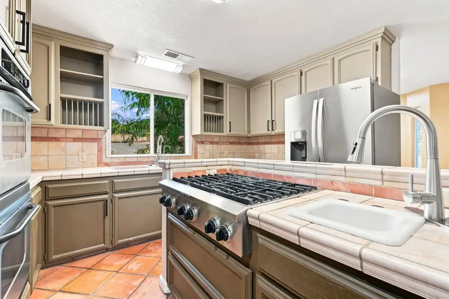 1184 Elwood Road, Yokuts Valley, CA 93675 - #3