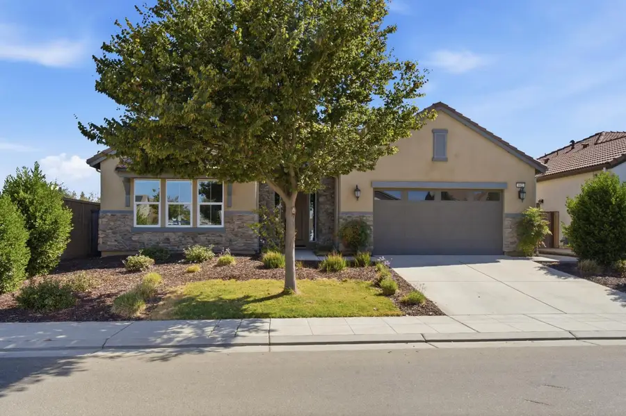 602 Pinnacle Drive W, Madera, CA 93636 - #2