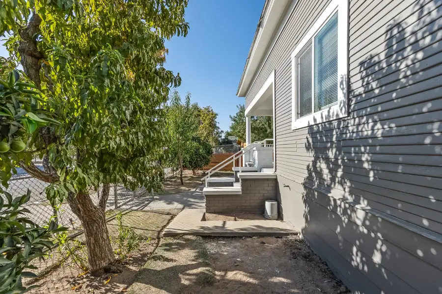 415 N Valeria Street, Fresno, CA 93701 - #3